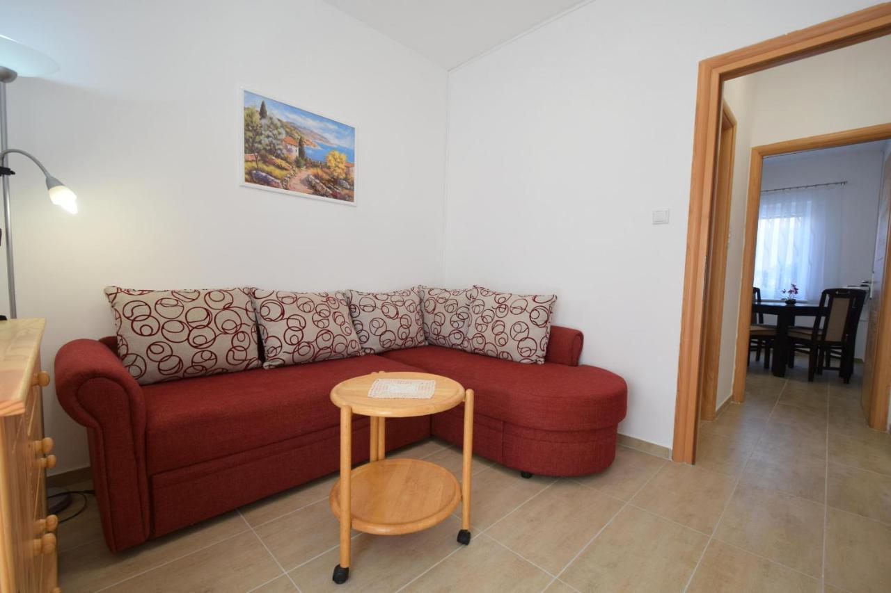 Apartments Buturajac Крк Екстер'єр фото