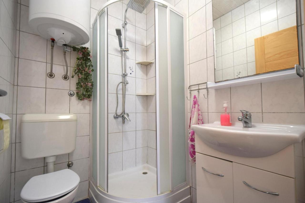 Apartments Buturajac Крк Екстер'єр фото